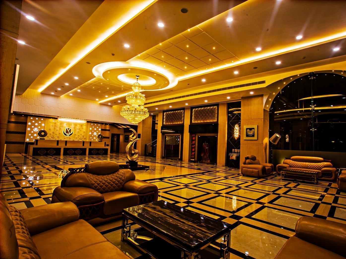 Golden Chariot Vasai Hotel Екстер'єр фото
