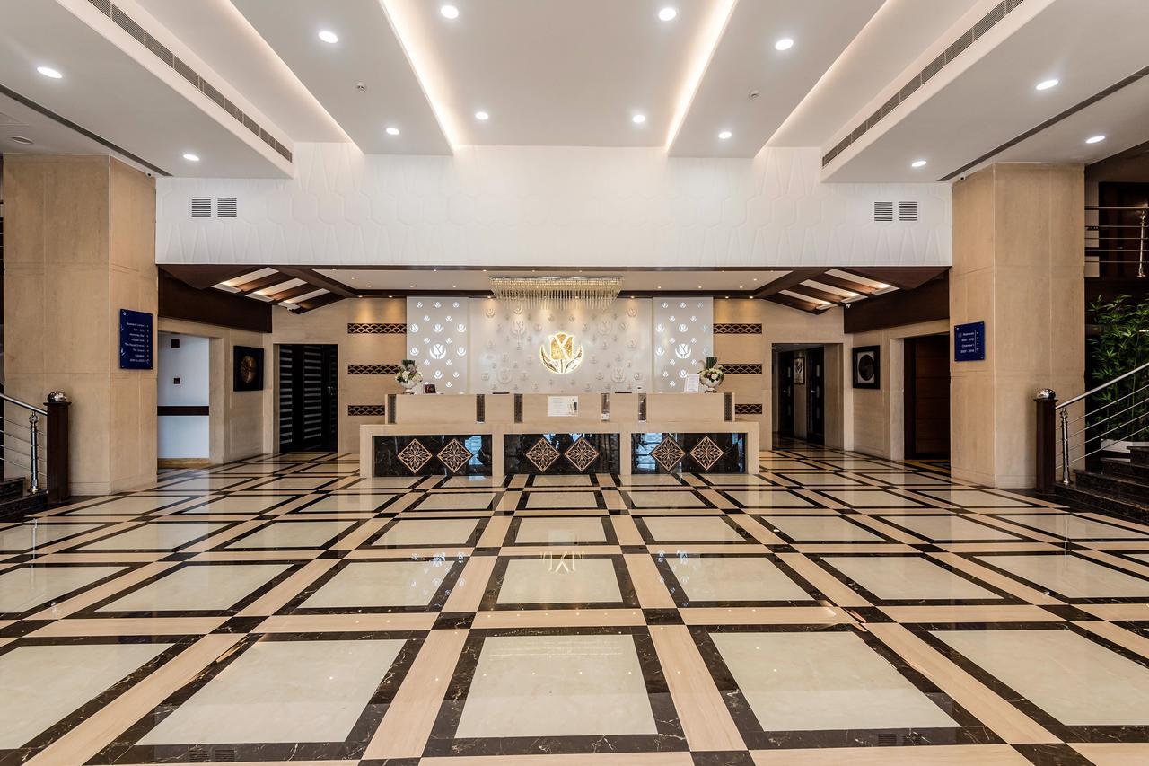 Golden Chariot Vasai Hotel Екстер'єр фото