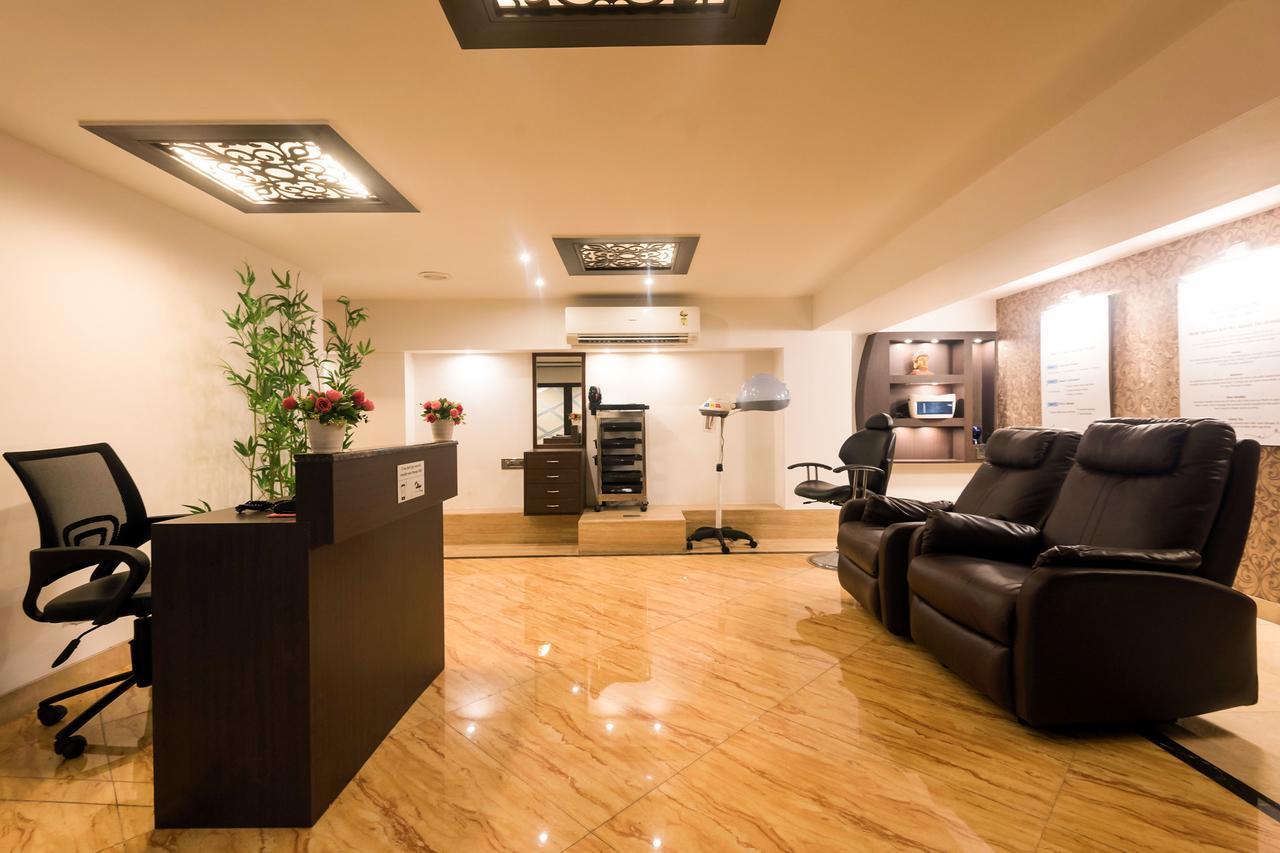 Golden Chariot Vasai Hotel Екстер'єр фото